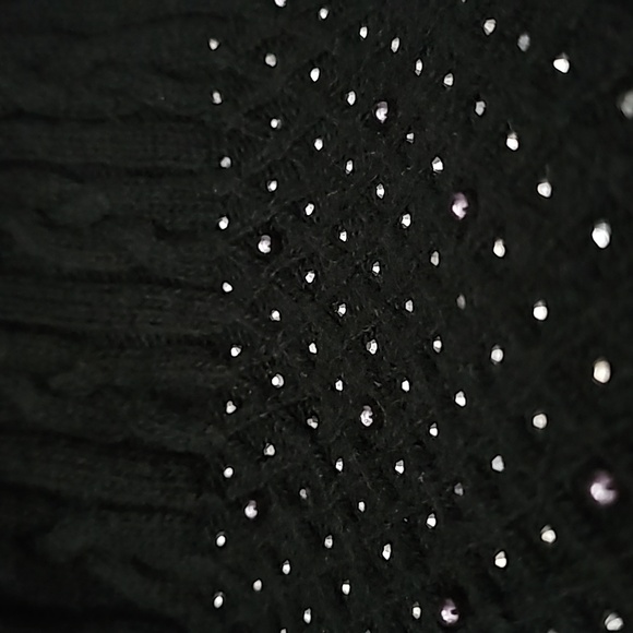 🆕️ WHBM Embellished Scarf Wool Cashmere blend Black - Picture 5 of 5